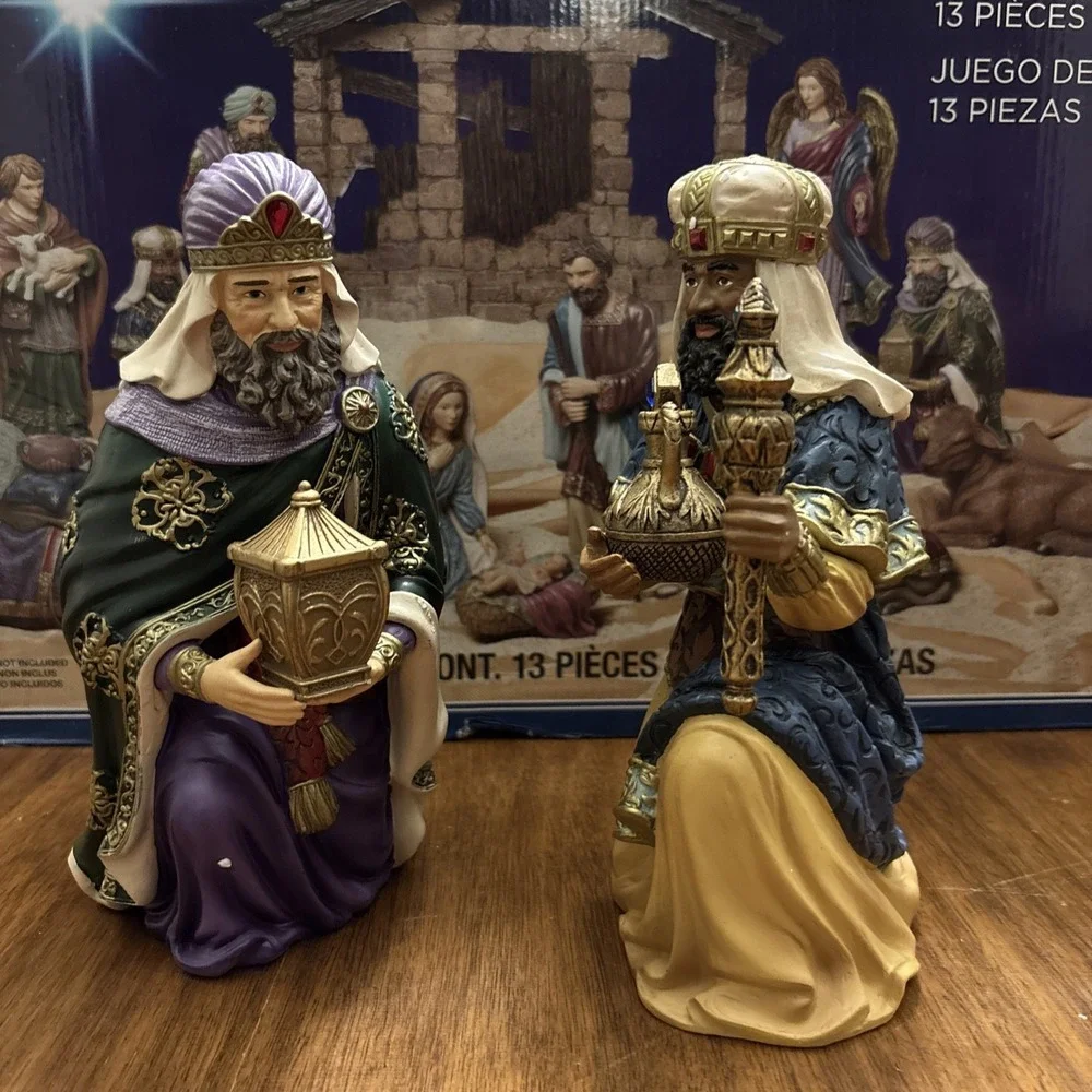 Kirkland Signature Nativity Set 2005080 8 3/4